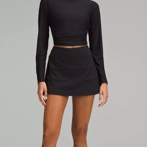 Lululemon mid-rise pace rival skirt; color: BLACK